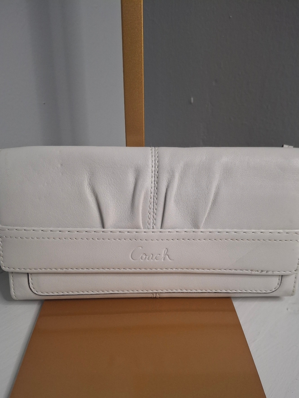 Coach Vintage Soho Pleated White Leather Wallet EUC